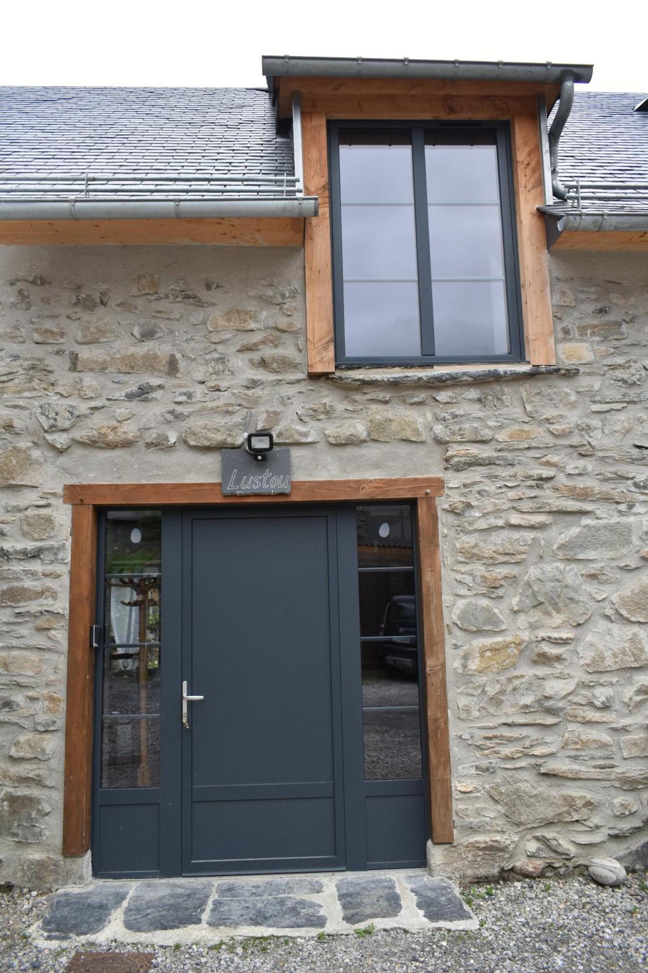 Gite De Montagne Le Lustou Sailhan Exterior photo